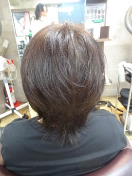 ヴァンテアン 巣鴨店 30代40代50代☆黒髪☆前下がりひし形☆小顔ボブ丸みショート