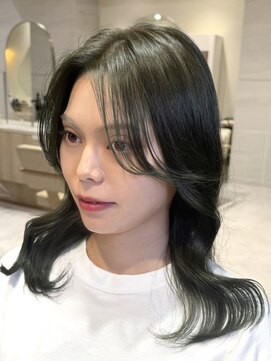 ミズチャーム(Ms.CHARM) 【高瀬陽介】韓国スタイル×オリーブグレージュ