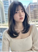 ミディアムレイヤーぱっつん前髪似合わせカット韓国ヘア