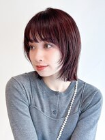 ローネス(LONESS)&nbsp;ワインレッド　ハッシュカット　ボブレイヤー　外ハネボブ