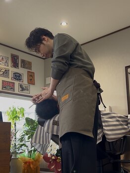 BARBER Nava 【バーバーナヴァ】の写真/理容室ならではの満足感をご提供。清潔感溢れるビジネスマンスタイルで、ワンランク上の男に大変身!