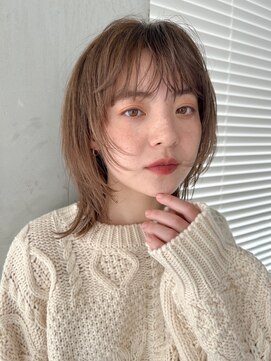 タス(tas) ハイトーンウルフ 似合わせカット顔周り顔まわり髪質改善