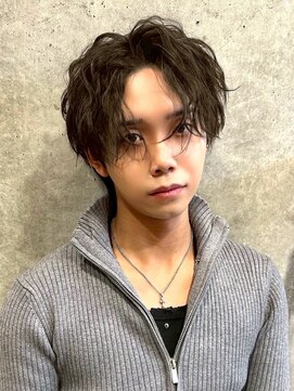 ヘアーアンドメイク ファット(Hair&Make PHAT) 爽やかセンターパート韓流ナチュラル×波打ちパーマ20代30代40代