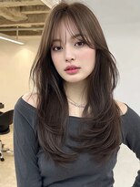 キャパ セントラル 天神 大名店(CAPA central)&nbsp;レイヤーカット 顔周りカット 透明感カラーアッシュブラウン