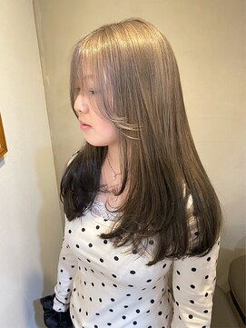 ヘアプレイスソル (HAIR PLACE SoL) 透明感イエローベージュ/ロングレイヤーカット/艶髪