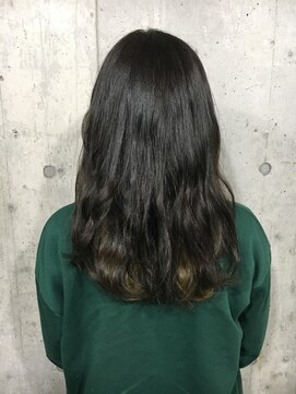 サロンドミルク 原宿(salon de MiLK) ダークカーキ×イエローグリーン