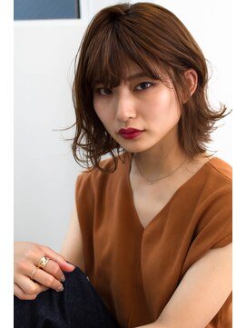 アコロン(acoron) ベージュハイライト_くびれセミディたまねぎアレンジ