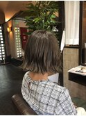 切りっぱなしグレージュ