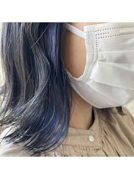 モア(more) 【彦根】イヤリングカラー ブルー