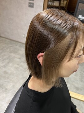 ヘアメイク リヴ(Hair Make Liv) インナーカラー［ミルクティーベージュ］