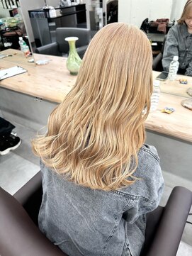 ベレーザ 渋谷(BELEZA) 7480ブロンドハイライトグラデーション波巻きハイトーンカラー