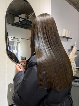 カフカ(CAFCA)の写真/【名古屋駅】髪質改善で潤いと艶をまとったストレートヘアへ◎思わず触れたくなるような自然な仕上がりに。