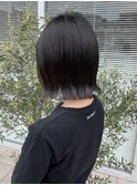 切りっぱなし外はねボブ