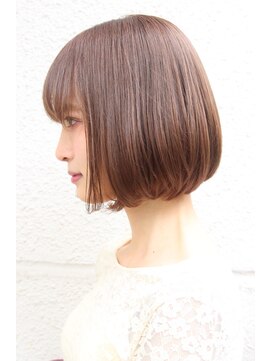レウナ 外苑前(Reuna) 30代40代50代大人可愛いボブ　重めボブスタイル