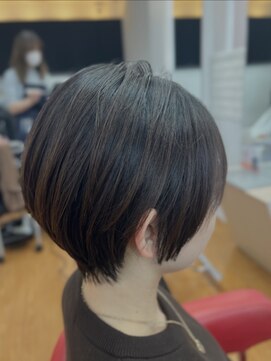 バンファミリージーナヘアー(Vanfamily gina hair) ショート