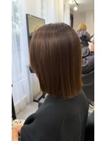 クローブ(CLOVE)&nbsp;自然な仕上がりの縮毛矯正×切りっぱなしスタイル