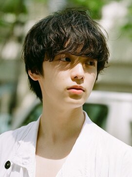 フィフス(fifth) コンマヘア無造作パーマソフトツーブロックフェザーマッシュ