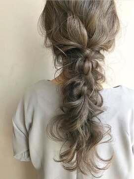 モーイ(mooi) 編みおろしアレンジ