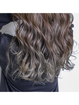 ティグル テンジン(TIGRE tenjin) ハイライト×グラデーション