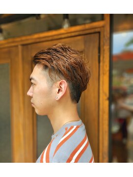 ポリフィッシュ(POLIFISH) 軽めフェード×外国人風ウェーブ