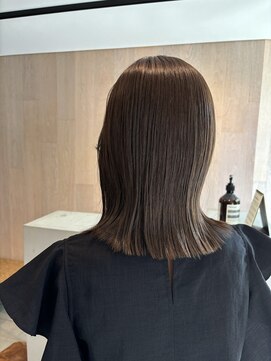 ジジ(jiji) ストレートミディアムスタイル