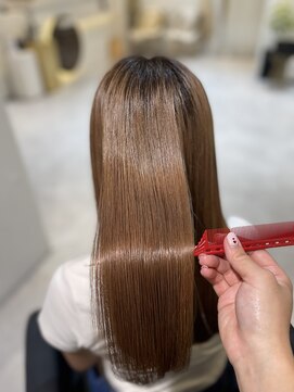 エミュスト(Emuest) 濃度5倍髪質改善トリートメント