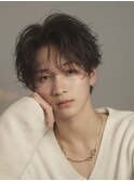 シースルー緩め波巻きパーマフェザーショート