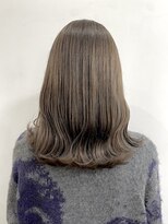 ルプラ カルム(le-pla Calme)&nbsp;透明感グレージュ×ミディアムボブ/グレーベージュ 20代30代40代