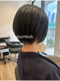 ショートボブ