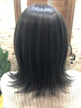 ハサミバイアトリエナガノ 千葉(8sami by atelier nagano) デザインカラー／レイヤーカット/ウエットヘア/オリーブベージュ