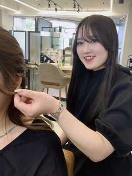リジー(Litzy)の写真/【女性のみ/全席半個室】お顔の印象を変える前髪・顔周りカットは≪嶋田≫＊垢抜けが叶う韓国風も任せて◎