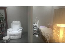 ヘアー クラージュ(hair courage)の雰囲気(アイラッシュなど施術できる、個室も完備!)