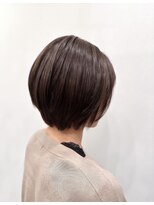 フォーカラープロブレム(4 COLOR PROBLEM)&nbsp;ショートボブ×オリーブグレージュ
