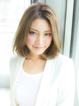 アフロート ディル(AFLOAT D'L) 《AFLOATディル裕二朗》前髪長めの毛流れ前下がりボブ