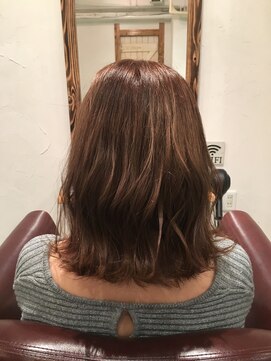 ヘアーサロン ザ ハイブ(Hair salon The hive) フォギーベージュ＆ピンクインナーカラー