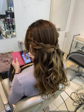 ヘイルジューシー(hail JUICY) 編み込みハーフアップ