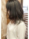 くびれミディアムレイヤー*ハイライトグレージュ*Bambi松平愛