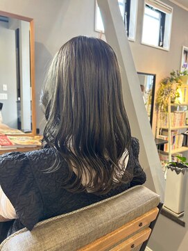 デイジー(Daisy) ベージュグレージュカラー♪