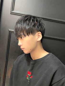 ルーツ(Roots) 前髪の割れやすさもカバー、束感ショートマッシュ◆