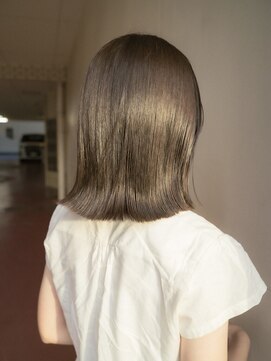 エヴリィ(every) ボブカーキグレージュ