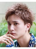 ハイライトミルクティーベージュツーブロックメンズマッシュ