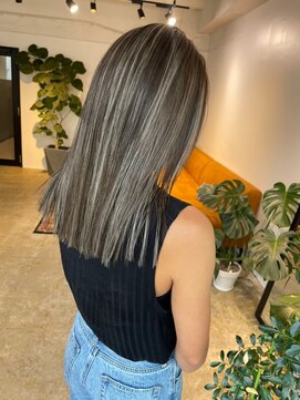 メリー オオサカ(Merly Osaka) ash brown highlight