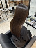 自然な仕上がりの縮毛矯正！