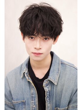 ルーシー 川越(LUCEY) センターパートフェザーパーマシャドウパーマメンズパーマ