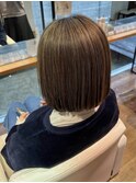 マイナス5歳を叶える艶感×白髪ぼかしハイライト