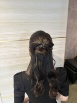 エルバイラビス 大宮(elu by lovis)&nbsp;《あやね》ヘアセット／ハーフアップカチモリ