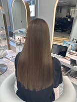 ロンドルピナス 小倉(Lond Lupinus) ミディアムレイヤーカット/似合わせカット/大人ガーリー/20代