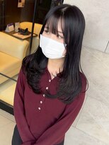 ライン(LYNE) ストレート/レイヤーカット/ナチュラル/セミロング