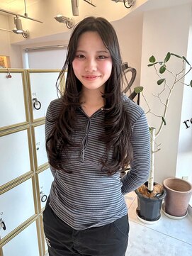 ビビディ バビディ ブー 河原町三条店(Bibbidi.bobbidi.boo) ロングレイヤーハッシュカット前髪あり黒髪ロング
