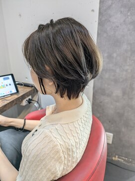 アリイ(ali'i) ショートボブ×グレージュ